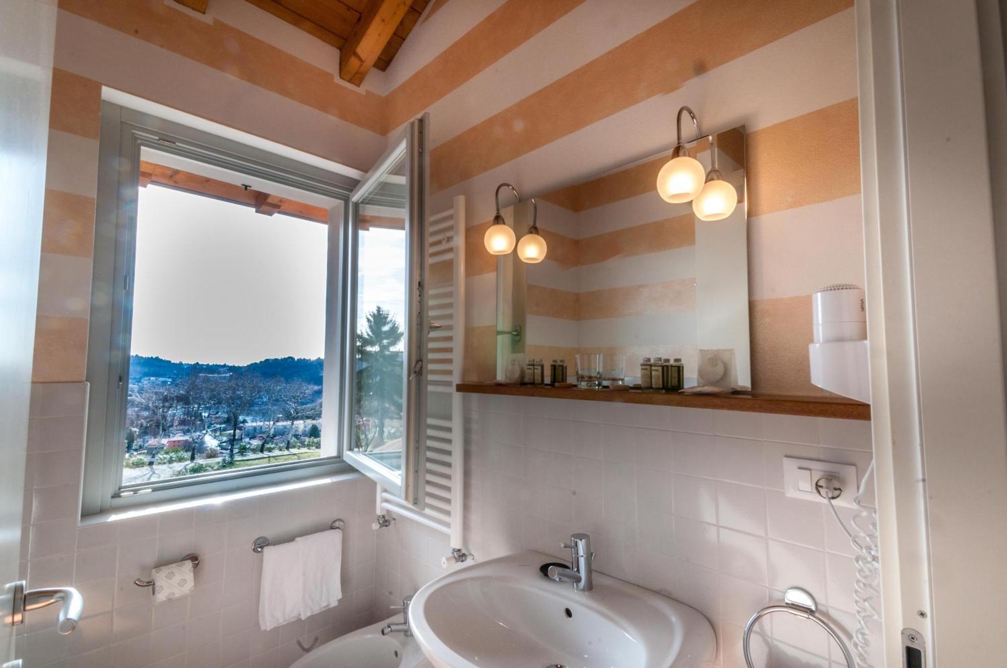 Locanda Pozzetto Laveno-Mombello Ruang foto