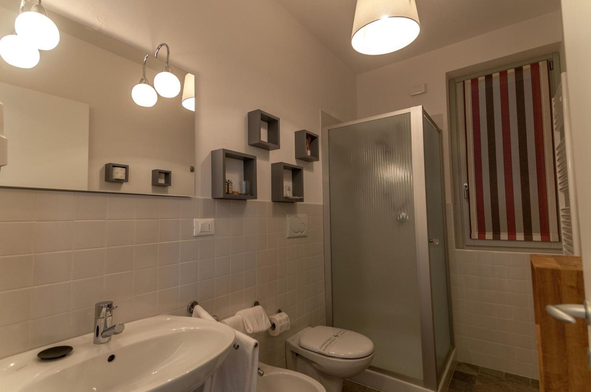 Locanda Pozzetto Laveno-Mombello Ruang foto
