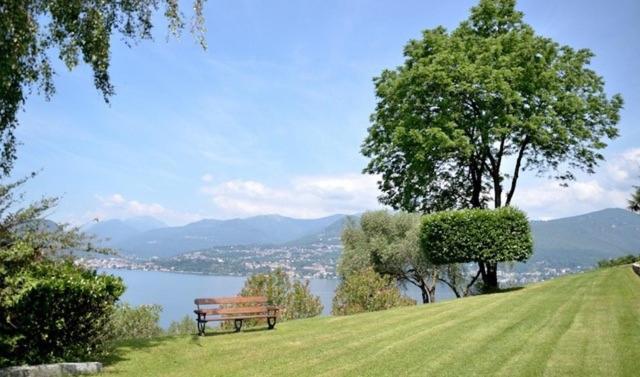 Locanda Pozzetto Laveno-Mombello Bagian luar foto