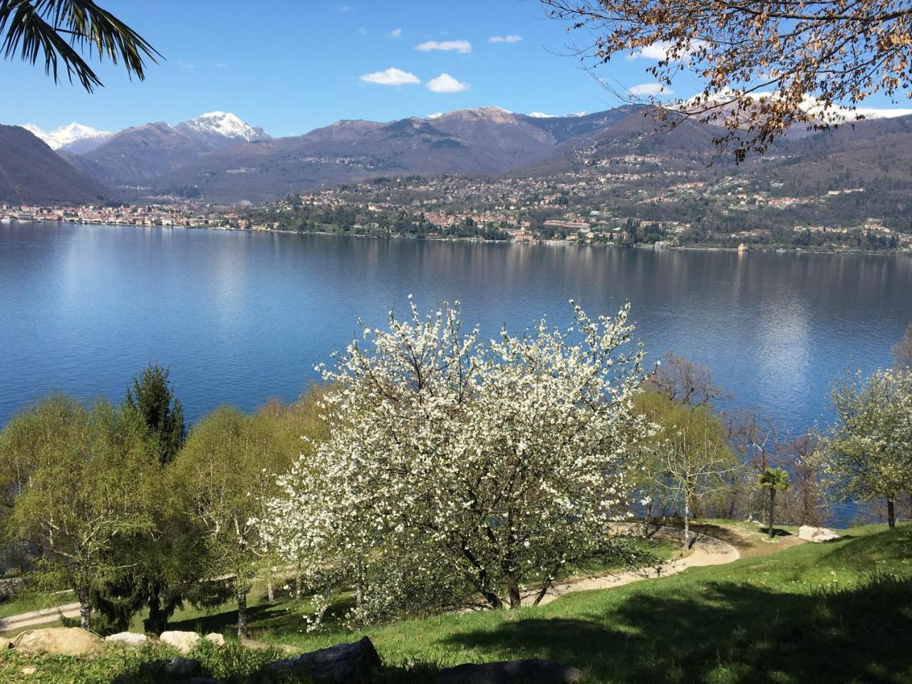Locanda Pozzetto Laveno-Mombello Bagian luar foto